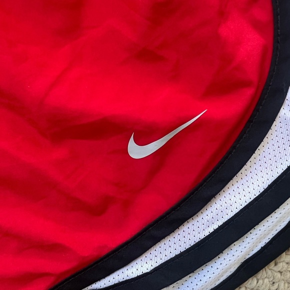 Nike dri fit tempo shorts - Picture 2 of 4